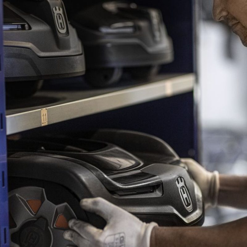 How long do robotic lawn mowers last?